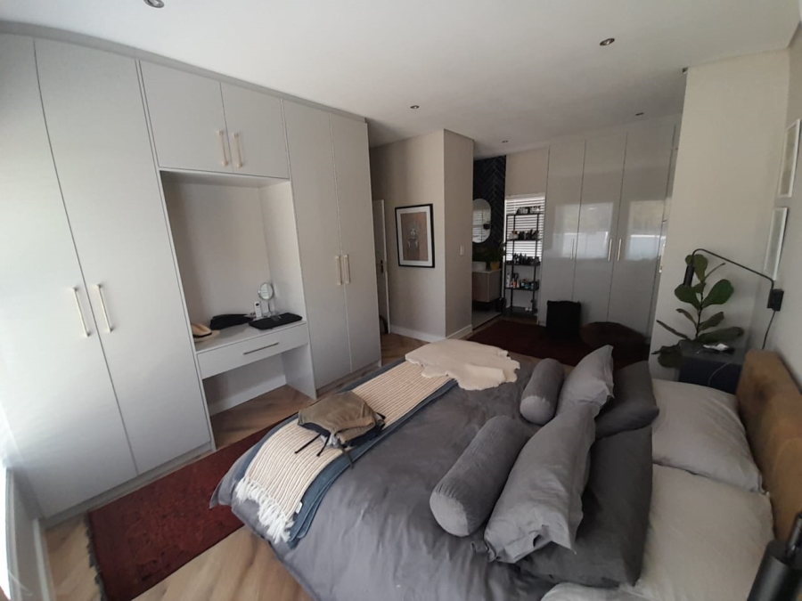 To Let 4 Bedroom Property for Rent in Croydon Vineyard Estate Western Cape